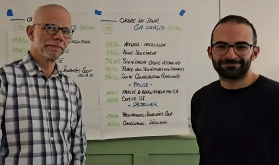 Photo de Hervé et Matthieu devant l'ordre du jour du CA de février 2024